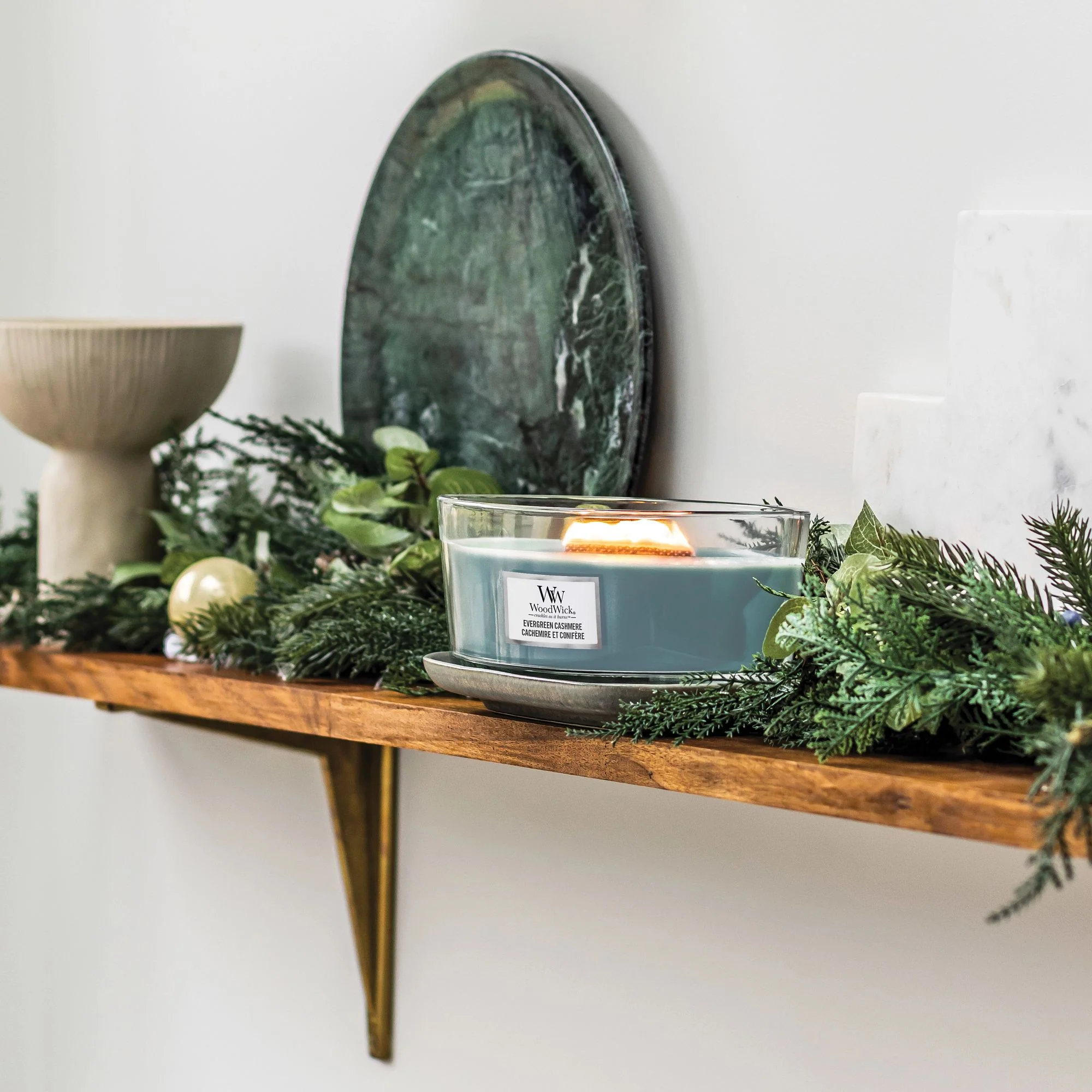 Evergreen Cashmere Ellipse Wood Wick Candle - Image 2