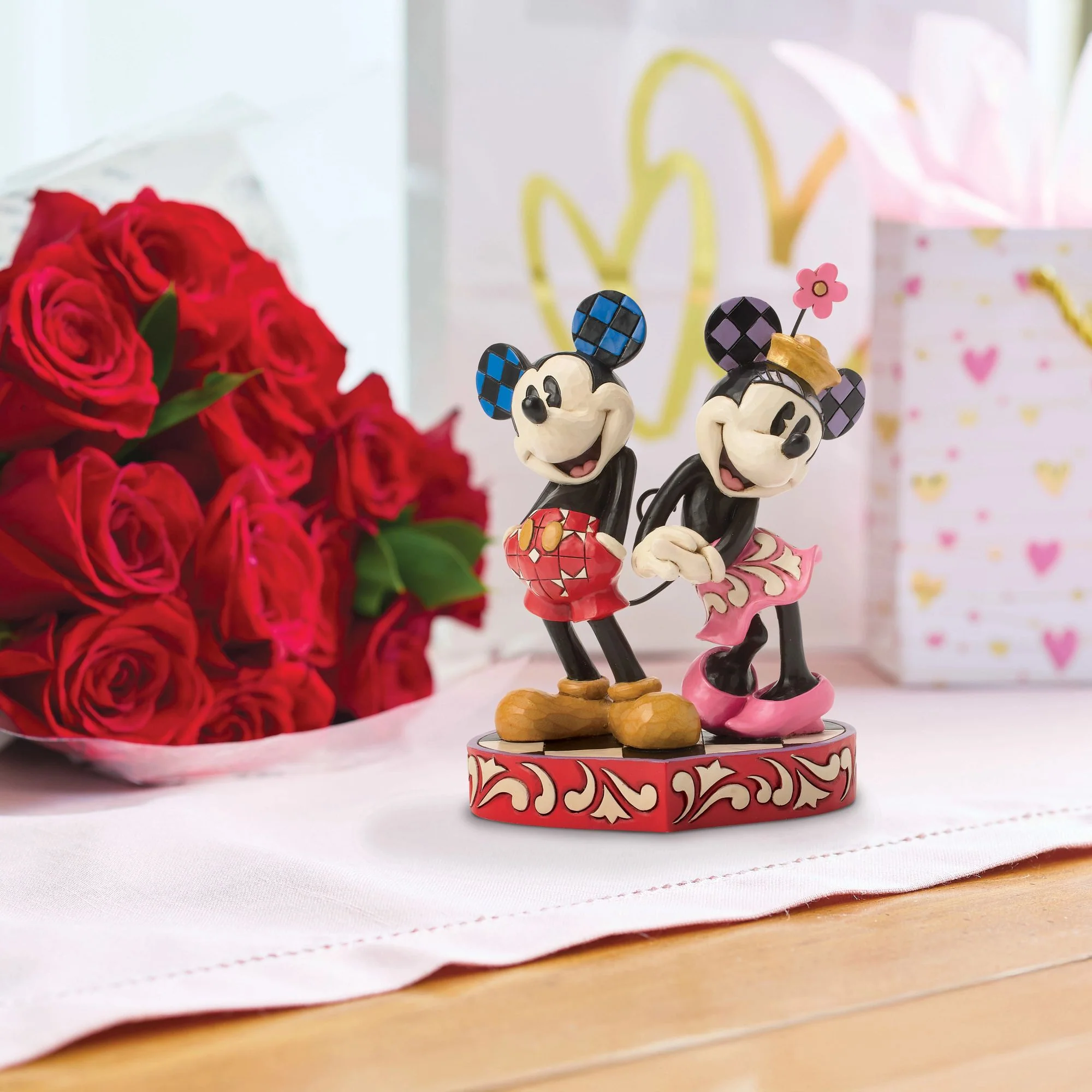 Tails of True Love (Mickey and Minnie Mouse) - Image 2